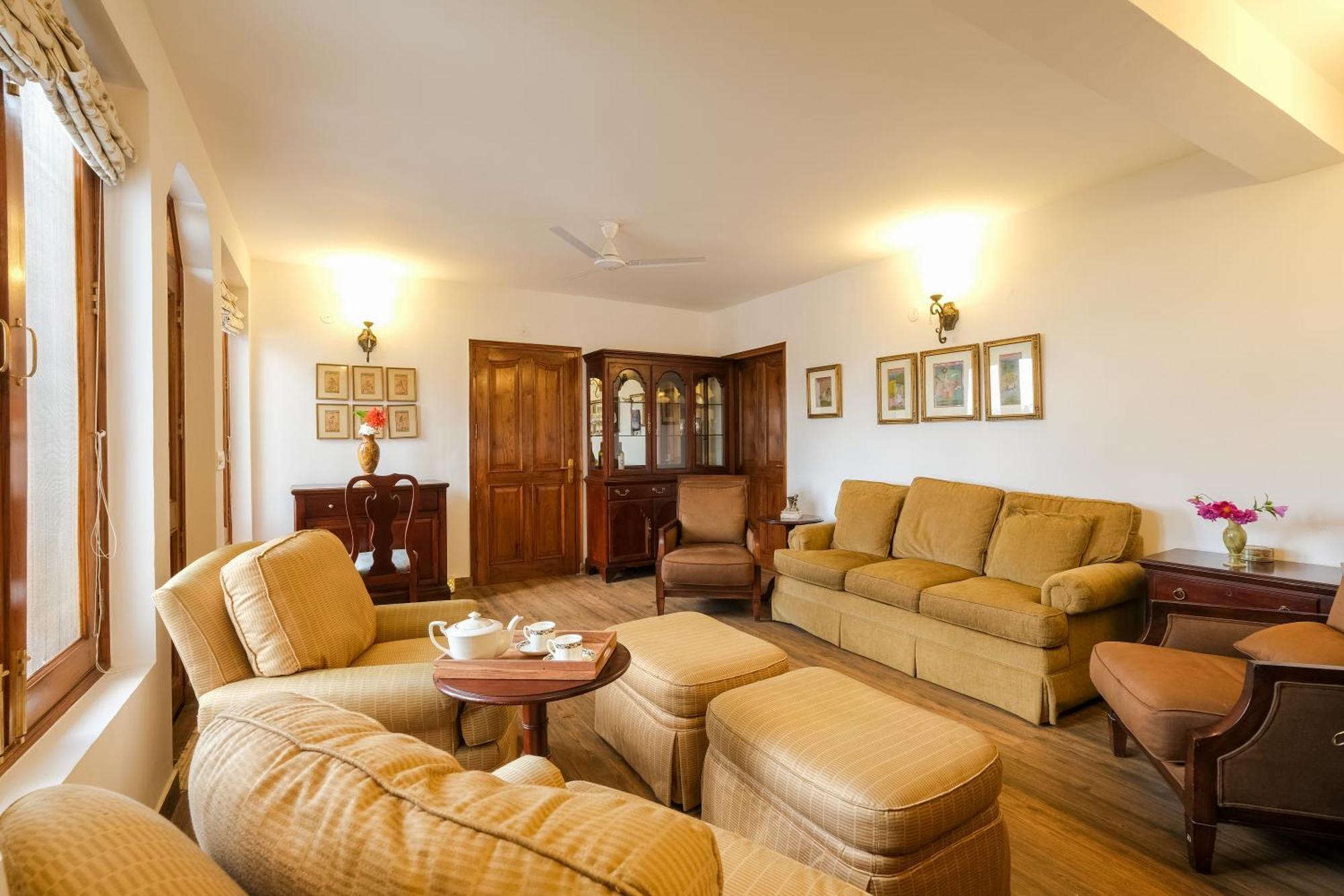 Jhs Estate By Just Homestay Масурі Екстер'єр фото